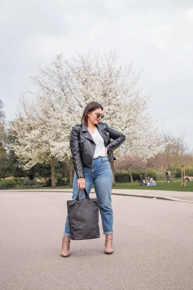 Hill and Ellis Skye 16L Canvas Pannier Bag in Navy-4